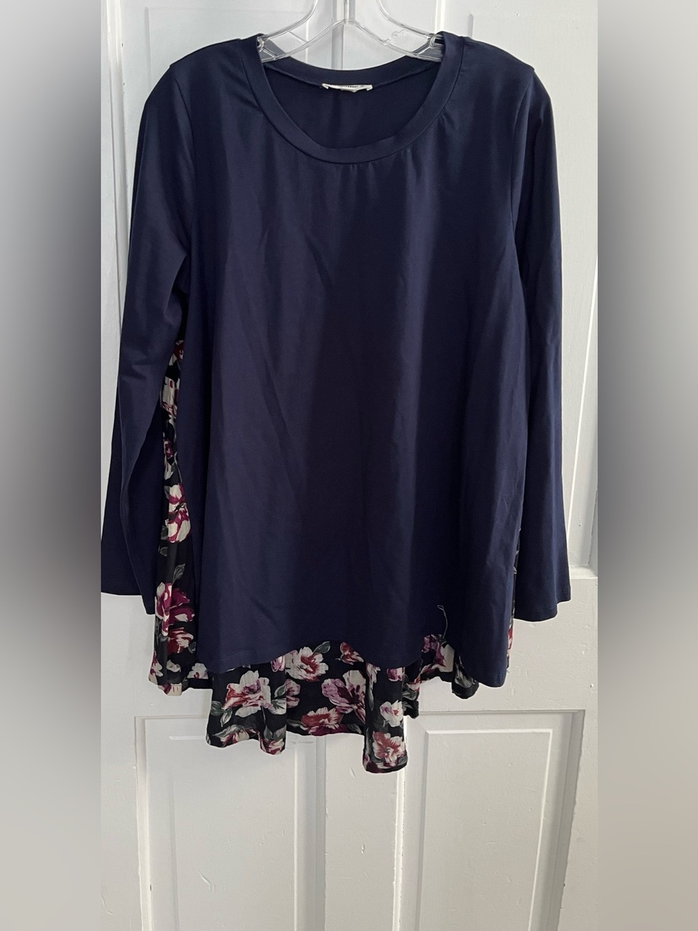 Navy burgundy floral trim tunic top long sleeves L